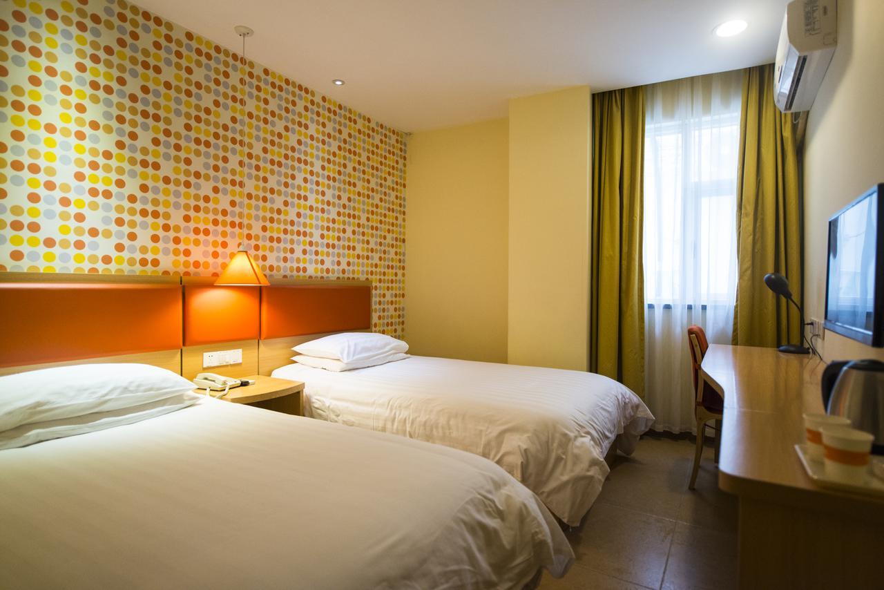 Home Inn Shanghai Century Park Екстер'єр фото
