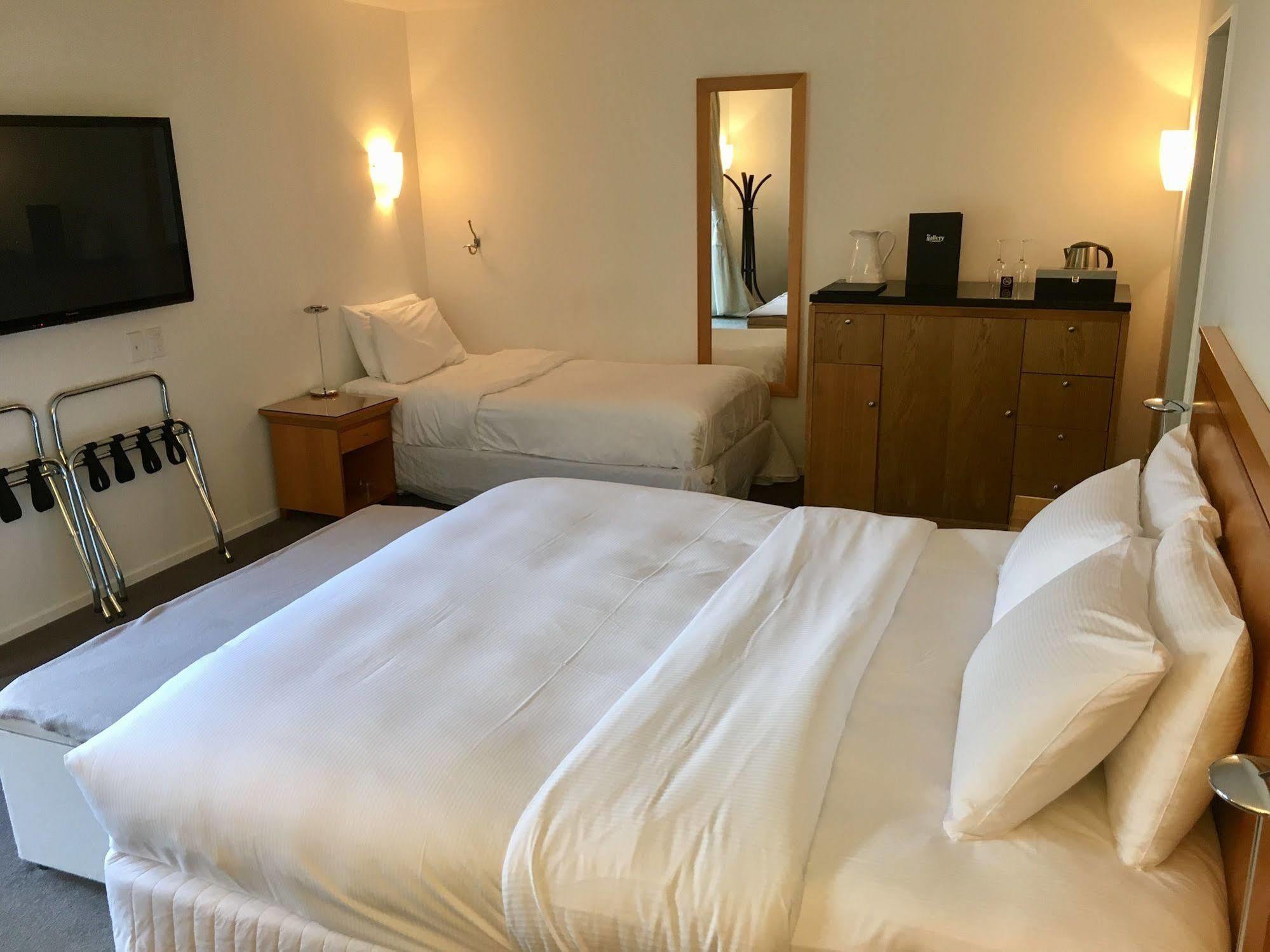 Home Inn Shanghai Century Park Екстер'єр фото